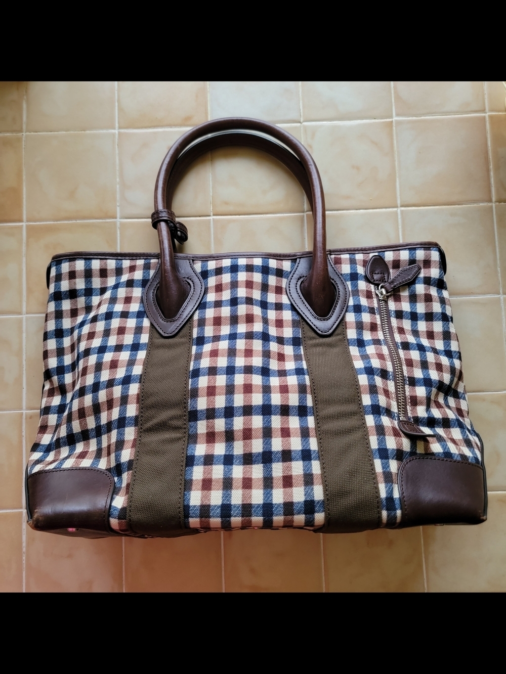 AQUASCUTUM LONDON Satchel BAG.